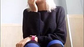 Smokin sexy hot babe in miniskirt fetish