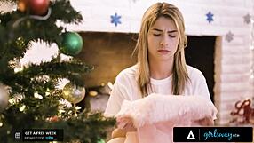 Girlsway - Kristen Scott Is Passionately Scissored By The Sexy Kenna James After Eating Her Pussy.