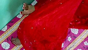 Amateur Indian babe gives killer closeup blowjob with skill