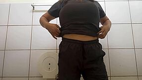 Doctora Se Toca La Vagina Para Consentir A Su Jefe Al Final Le Da Una Oportunidad Para Que Valla A Follar A La Casa Despues Del Trabajo