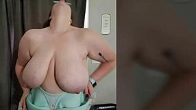 Mature BBW Wife Nicole Shows Big Tits And Ass In Lingerie