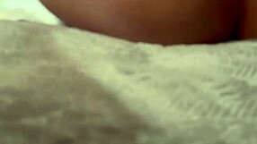 Can you resist these latina feet and ass?