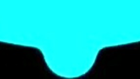 Samantha finger sin tætte våde fisse i solo blonde action