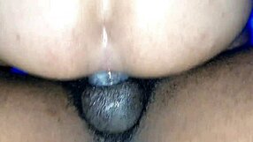 Soldado dando gostoso pro negao na sauna gay old brazilian