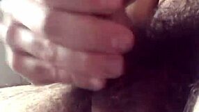 يا، شاهد هذه الجلسة السرية للعض في الحمام، ساخنة جدا! 🔥