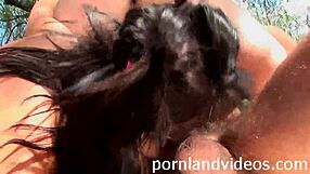 Vay, Açık Havada Grup Anal, İki Genç Orospu Büyük Siklerle Çift!