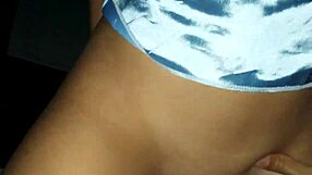 POV тугая киска получает creampie в домашнем видео