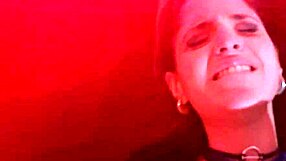 พวกมันทำลายตูดฉันแตกคาครั้งแรก BDSM!