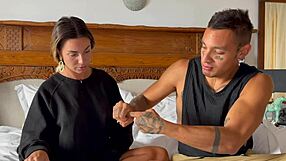 Рокси Фокс учит детальному риммингу и анальному пальчику туториал