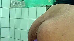 Dimmi che ti piace il mio culo gay, non mentire!