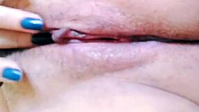 Young teen rubs her ass and pussy during masturbation until cum drips on webcam