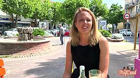 Milf francese Julie cerca divertimento piccante nella parte 1 della sua avventura selvaggia