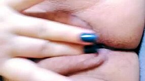 Young teen rubs her ass and pussy during masturbation until cum drips on webcam