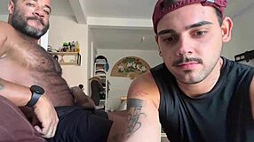 mamando dotado do pau grosso pra caralho com muita intensidade