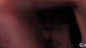 i love watchin les babes tribbin and lickin each other