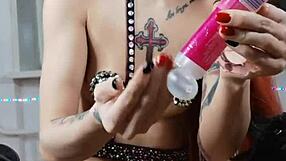 ناستيا فوكس تجرب لعبة جديدة على كسها