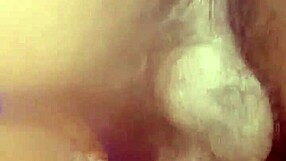 I enter my girlfriend's hairy pussy