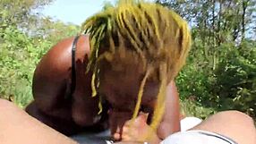 Poizon Ivy Sucks Don Whoe On Highway Side