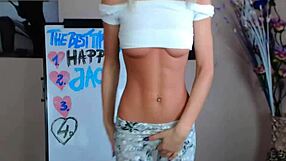 Girl Masturbate In Cam