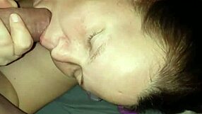 I'm face fuckin' and stretchin' her pussy out so good.