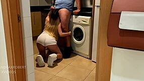 كم يمارس صديق أختي الجنس في السر؟