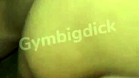 Ázsiai meleg amatőr pár baszik védtelenül bugyiban nagy farokkal