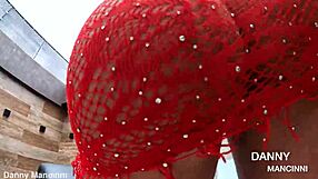 twerking my ass in a dress without panties