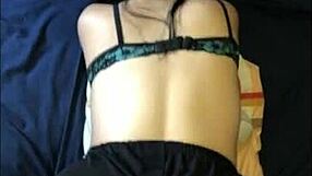 Amateur couple features young girl with perfect ass in doggystyle