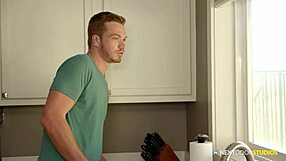 돈테 씩이 뜨거운 진저를 옥상에서 베어백 애널 섹스!