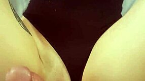 X4sun - perfect body babe plays sexy games