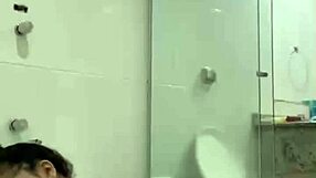 bia hot morena masturbating with shower jet solo