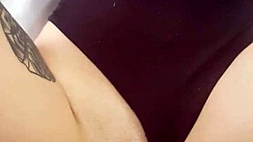 X4sun - perfect body babe plays sexy games