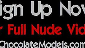 Pinky XXX и 17 моделей с большой попкой раздеваются голыми дико