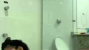 bia hot morena masturbating with shower jet solo