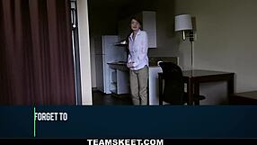 Girl blows guy then gets fucked and covered in cum 😏