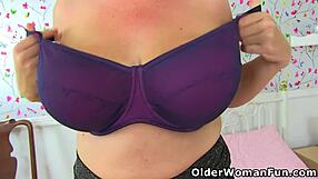 BUSTY MILF CAMILLA CREAMPIE WORKS HER SHAVEN FANNY