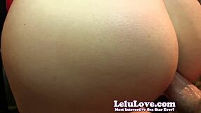 Niegrzeczna Pani Santa Ssie i Rżnie Cię Mocno, Niegrzeczny Chłopcze