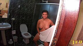 wanessa boyer preps for her first hardbrazil scene with hulk