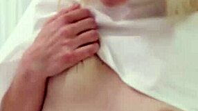 Şirin mormon gençler birbirlerinin tıraşlı amlarını yalıyor?