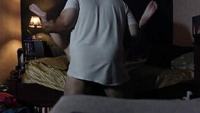 Gigi plugada no cu fodida por amadores, milf cu fodido