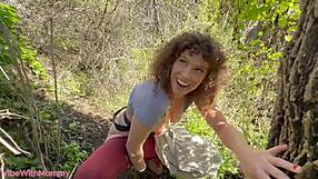 La surprise en vacances de la belle-mère me supplie de rester