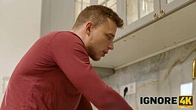 Ignore4k Experiencia Amazon con rubia latina tatuada cosplay coño afeitado sexo