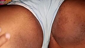 meu padrasto diz, 'vou fazer cafuné na tua bucetinha gorda' 😏