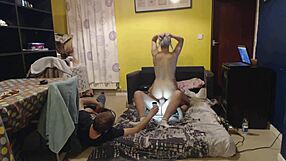 sexigrajka cuckold threesome with stranger in garage 😏