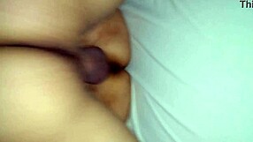 Karina huśta się z dwoma młodymi facetami nago w ostatniej części