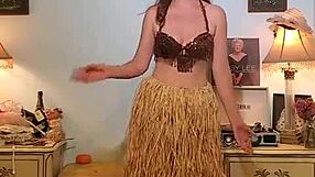 Dainty Rascal Dances With Body Positivity And Confidence