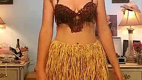 Dainty Rascal Dances With Body Positivity And Confidence