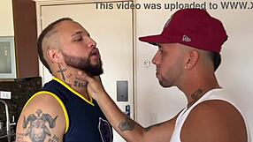 Chakal me da de probar su verga grande y gruesa