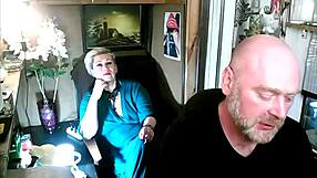 Θέλω να ανοίξεις τα πόδια σου, ώριμη Aimee καυτή milf