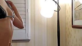 Bikini Dancer's Deepthroat!